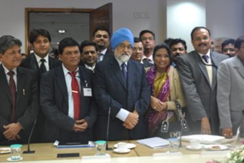 meeting_montek_singh1